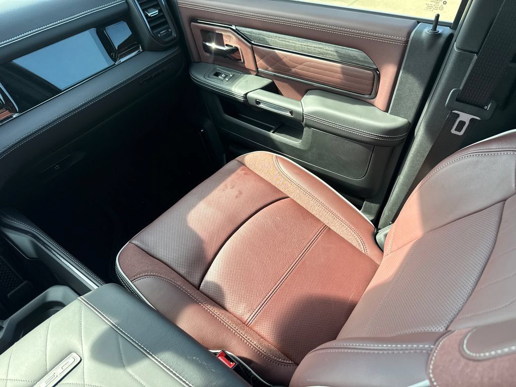 New 2027 RAM 2500 Limited AWD/4WD image 17