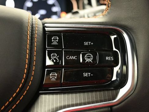 New 2026 Jeep Grand Wagoneer Summit AWD/4WD image 9