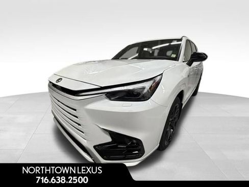 New 2026 Lexus TX 500h AWD image 3