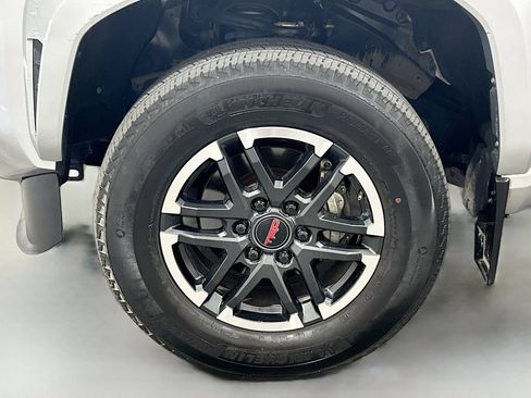 Used 2024 Toyota Tacoma TRD Sport AWD/4WD image 26