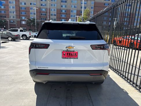 Used 2026 Chevrolet Equinox LT FWD image 4
