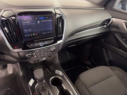Used 2023 Chevrolet Traverse LT w/ LPO, Floor Liner Package AWD/4WD image 4