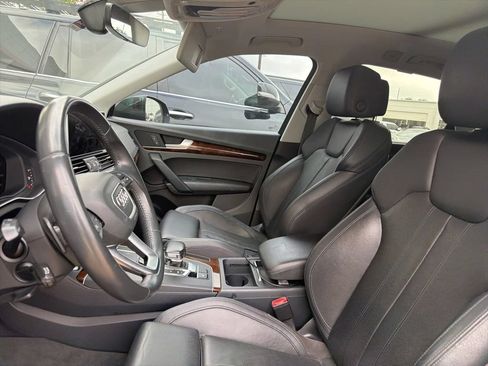 Used 2018 Audi Q5 2.0T Premium Plus w/ Premium Plus Package AWD/4WD image 5