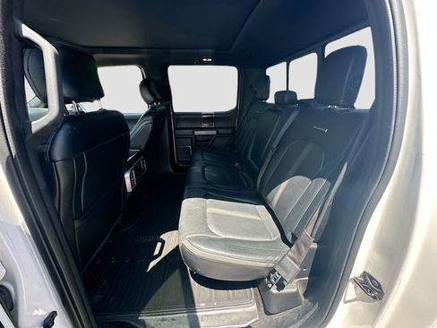 Used 2017 Ford F150 Platinum w/ Equipment Group 701A Luxury AWD/4WD image 27