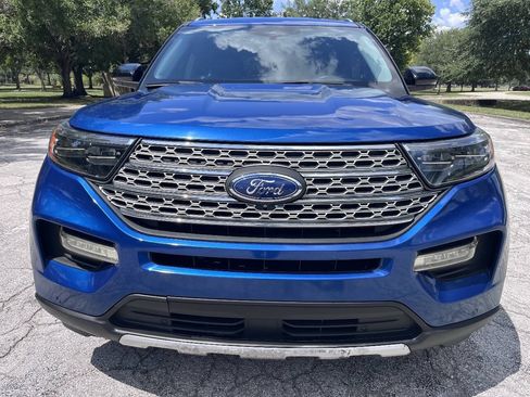 Used 2021 Ford Explorer Limited w/ Equipment Group 301A AWD/4WD image 16