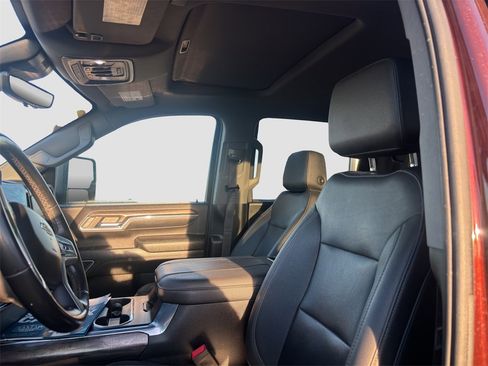 Used 2024 Chevrolet Silverado 3500 LTZ w/ LTZ Plus Package image 7