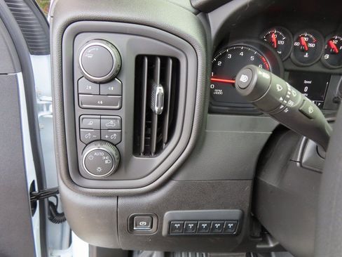 New 2026 Chevrolet Silverado 2500 W/T w/ WT/CX Safety Package AWD/4WD image 11