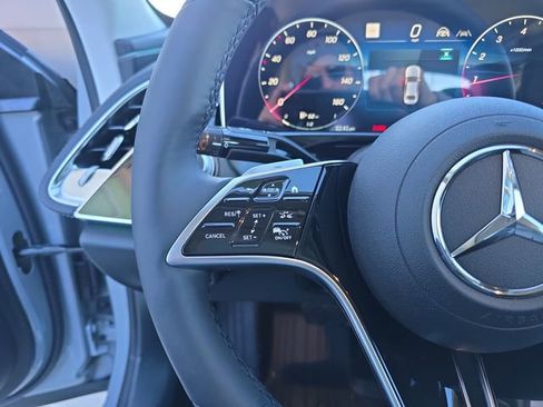 New 2026 Mercedes-Benz E 350 4MATIC Sedan image 33