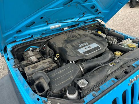 Used 2018 Jeep Wrangler Sport AWD/4WD image 42