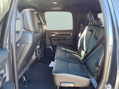 New 2026 RAM 2500 Laramie AWD/4WD image 6