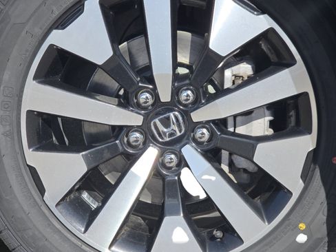 Used 2025 Honda Odyssey EX-L image 16
