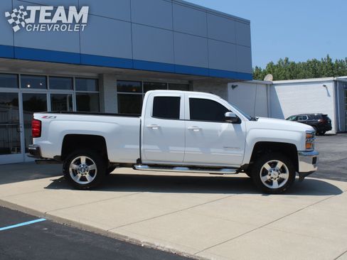 Used 2017 Chevrolet Silverado 2500 LT w/ All Star Edition AWD/4WD image 3