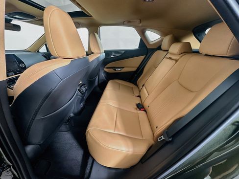 Used 2025 Lexus NX 250 FWD w/ Premium Package image 28