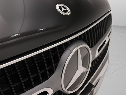 Used 2026 Mercedes-Benz GLC 300 image 24