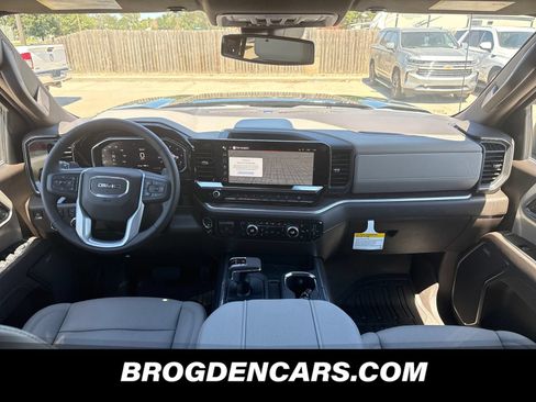 New 2026 GMC Sierra 1500 SLT w/ SLT Premium Plus Package AWD/4WD image 9