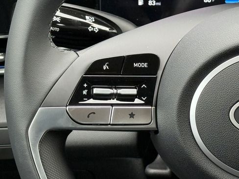 New 2026 Hyundai Elantra Limited FWD image 18