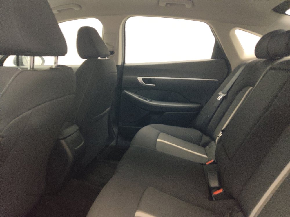 Used 2025 Hyundai Sonata SEL FWD image 18