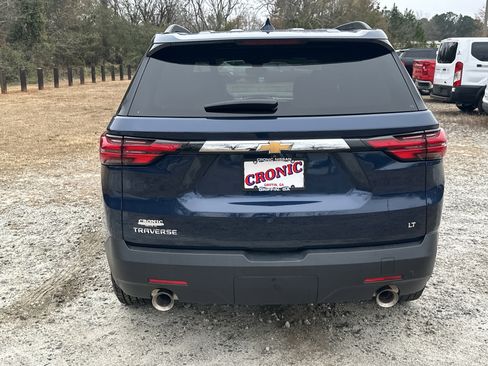 Used 2023 Chevrolet Traverse LT image 6