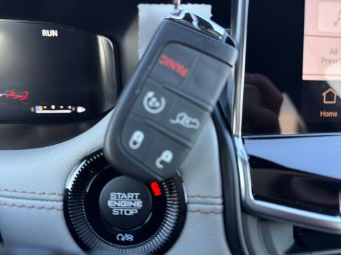 New 2026 Jeep Compass Limited w/ Sun, Sound & Navigation Group image 31