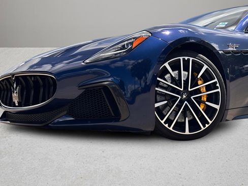Used 2024 Maserati GranCabrio Trofeo AWD/4WD image 31