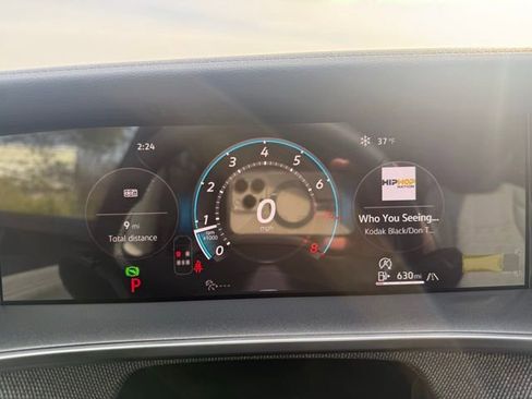 New 2026 Volkswagen Tiguan S image 14