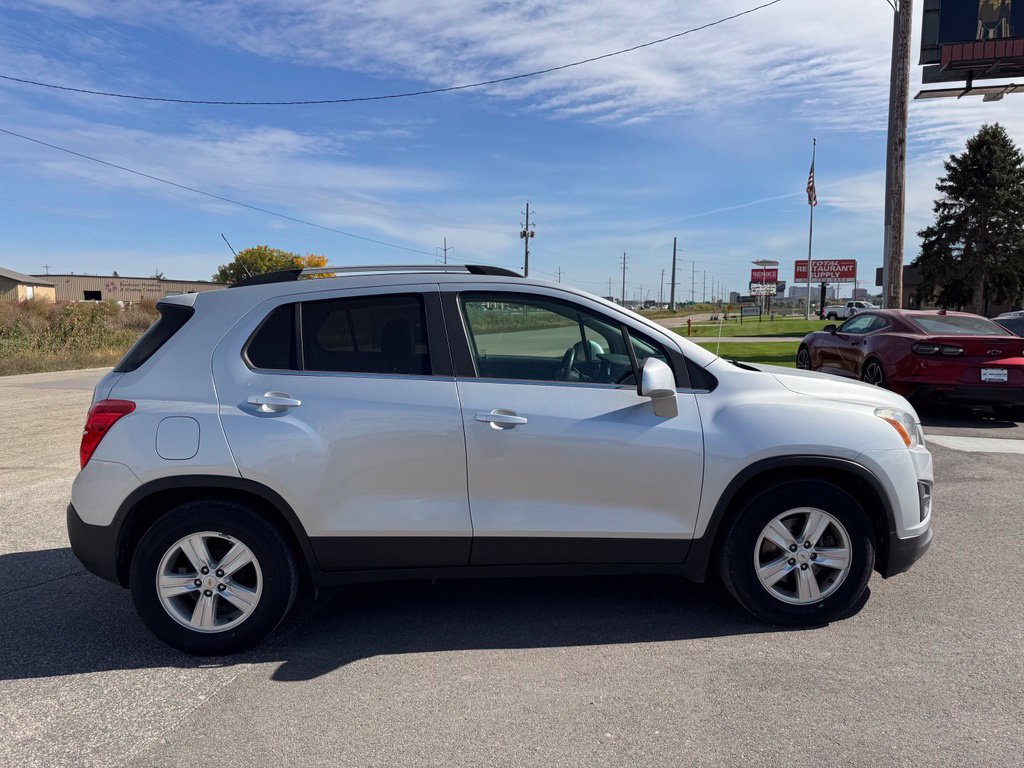 Used 2015 Chevrolet Trax LT w/ LT Sun and Sound Package FWD image 36