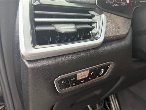 Used 2019 BMW X5 xDrive50i w/ M Sport Package AWD/4WD image 36