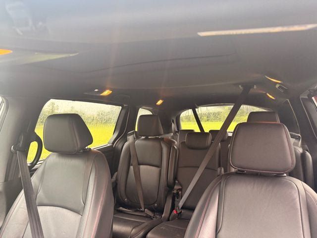 Used 2025 Honda Odyssey Sport-L image 11