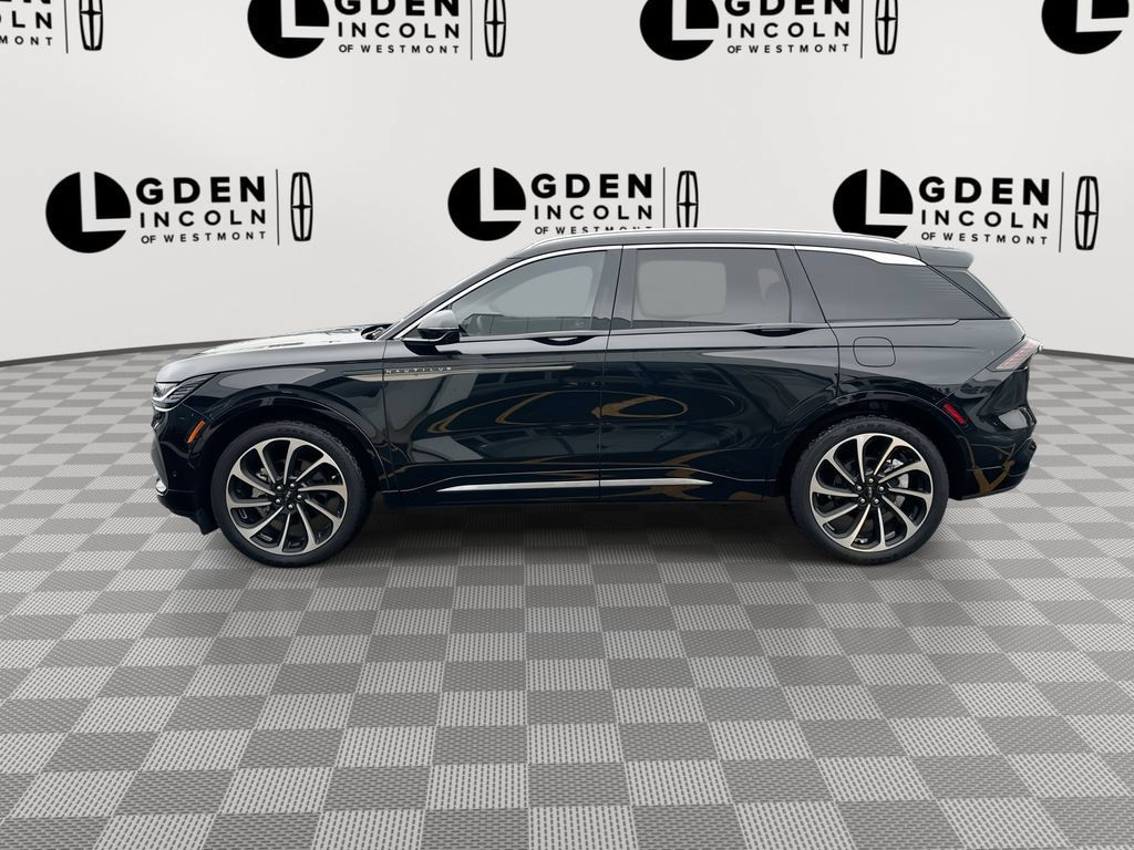 Certified 2024 Lincoln Nautilus Black Label AWD/4WD image 5