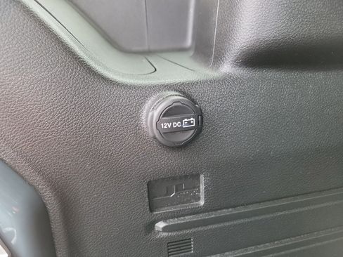 Used 2024 Jeep Wrangler Unlimited Rubicon image 10