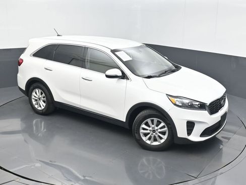 Used 2019 Kia Sorento FWD V6 image 38