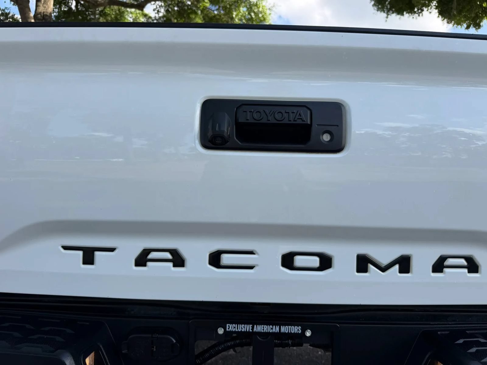 Used 2019 Toyota Tacoma TRD Sport w/ Technology Package AWD/4WD image 29