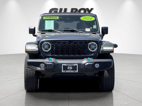 Used 2024 Jeep Wrangler Unlimited AWD/4WD image 9
