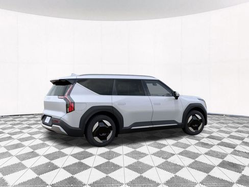 New 2026 Kia EV9 Wind AWD/4WD image 9