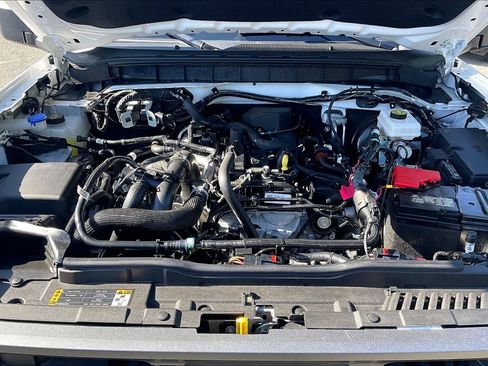 Used 2024 Ford Bronco Big Bend image 10