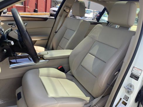 Used 2014 Mercedes-Benz E 350 4MATIC Sedan w/ Premium 1 Package image 10