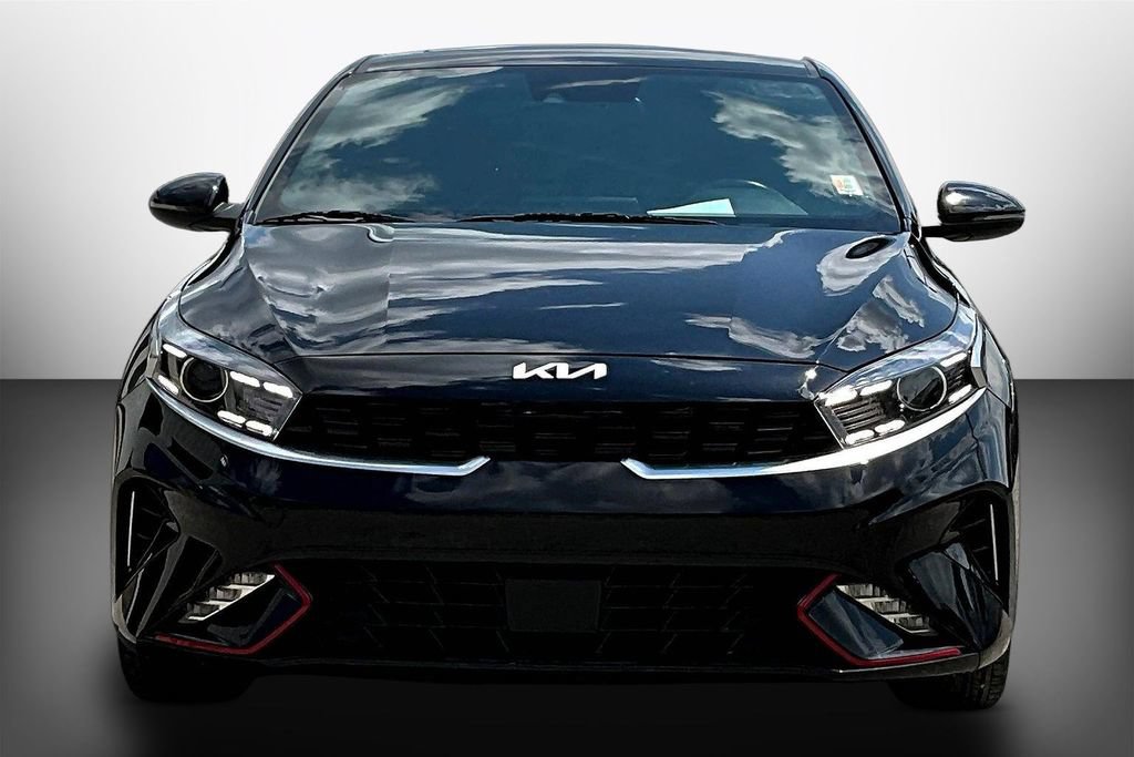 Used 2023 Kia Forte GT-Line w/ GT-Line Premium Package FWD image 2