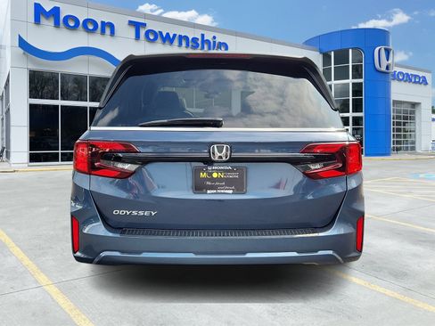 Certified 2025 Honda Odyssey EX-L image 5