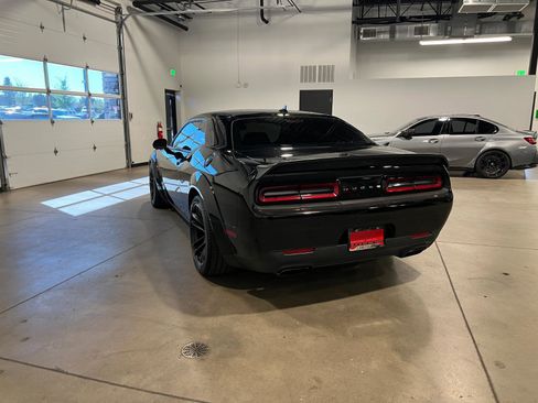 Used 2021 Dodge Challenger SRT Hellcat image 5