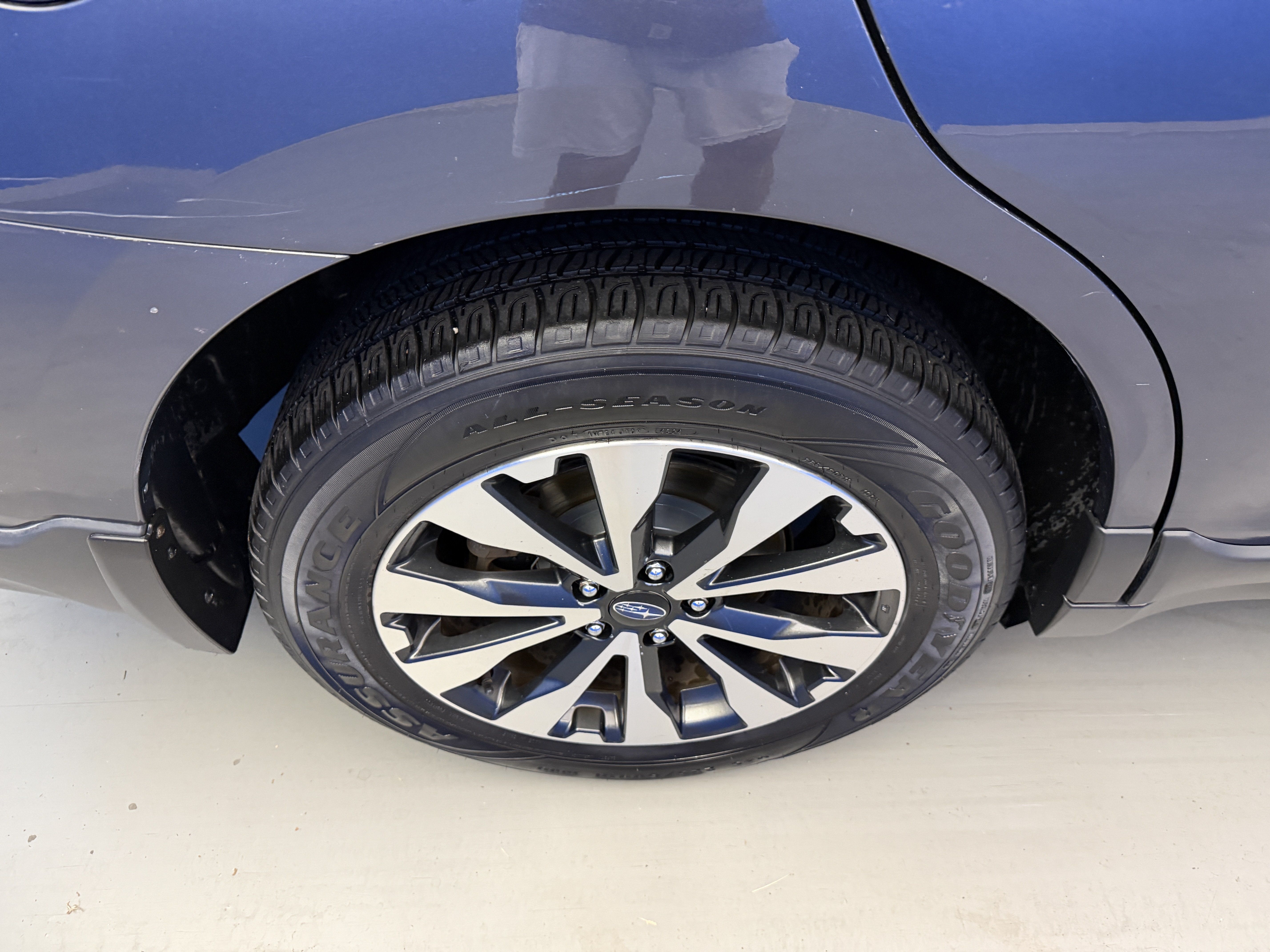 Used 2015 Subaru Outback 2.5i Limited AWD/4WD image 8