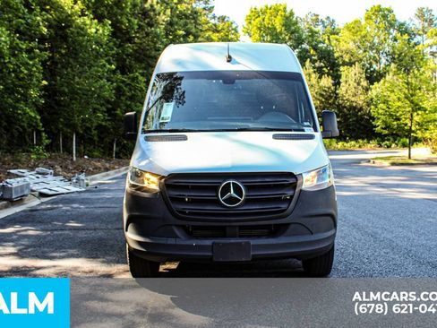 Used 2023 Mercedes-Benz Sprinter 2500 image 9