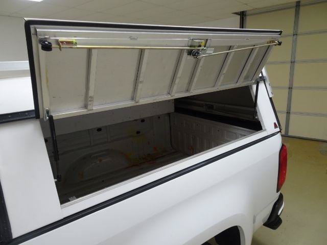 Used 2022 Chevrolet Colorado LT w/ Fleet Safety Package RWD image 15