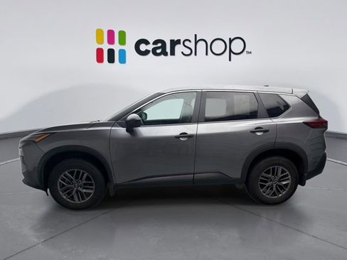 Used 2023 Nissan Rogue S AWD/4WD image 2