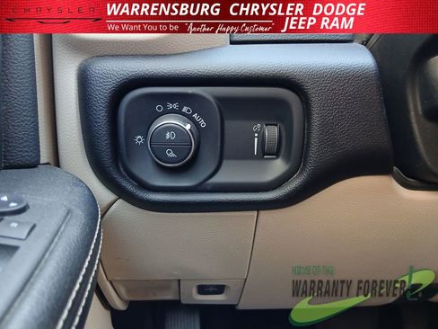 Used 2022 RAM 2500 Big Horn w/ Level C Equiment Group AWD/4WD image 32