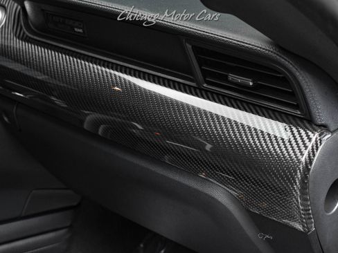 Used 2022 Ford Mustang Shelby GT500 w/ Carbon Fiber Track Pack image 23