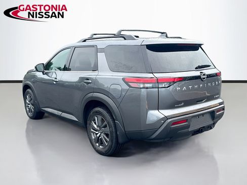 Used 2023 Nissan Pathfinder SV w/ SV Premium Package AWD/4WD image 6