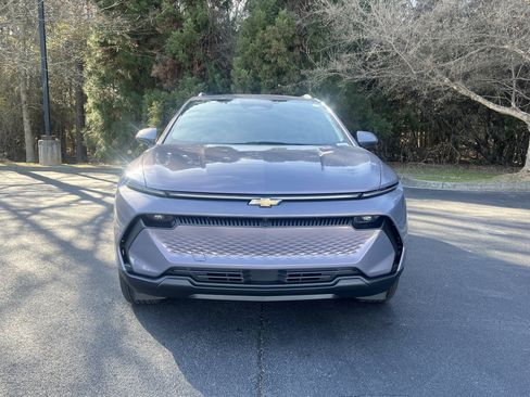 New 2026 Chevrolet Equinox EV LT AWD/4WD image 3