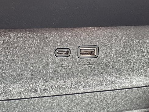 New 2026 Chevrolet Equinox LT w/ Convenience Package II FWD image 20