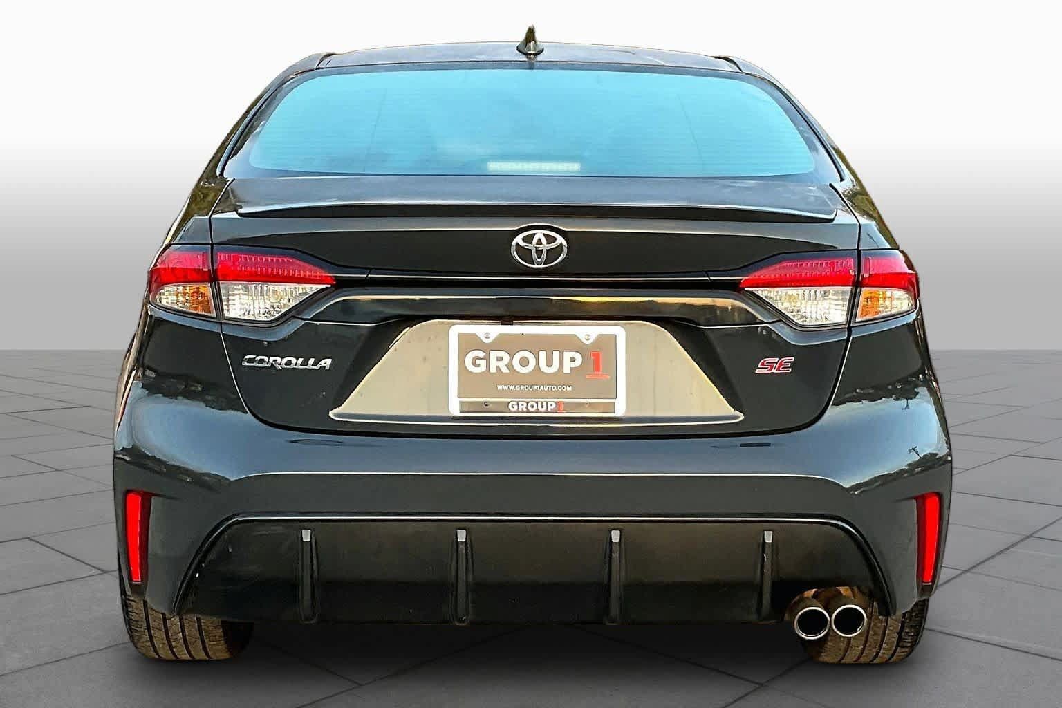 Used 2025 Toyota Corolla SE FWD image 5