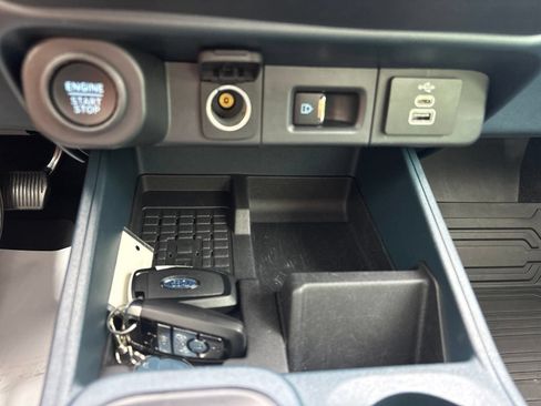 Used 2025 Ford Maverick Lobo AWD/4WD image 24